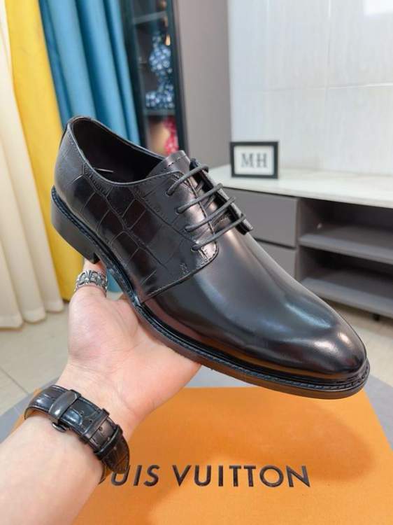 Picture of Louis Vuitton Shoes _SKULVsz38-44mnf062214373